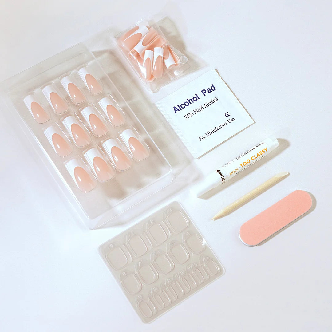 MOOD Too Classy Press-On Nails