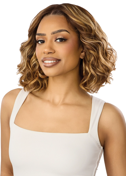 Outre Perfect Hairline Fully Hand Tied Lace Wig PH 34 12"
