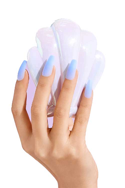 Gold Finger Gel Glam Manicure GC15 Hand Model Side