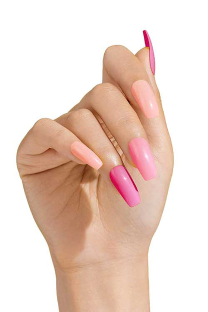 Kiss Gold Finger Gel Glam GD22 Hand Model