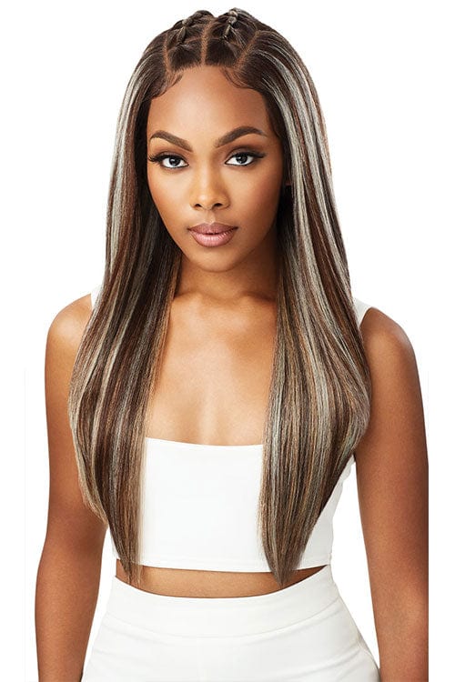 Outre Perfect Hairline Jaylani Wig Creamy Mocha Front
