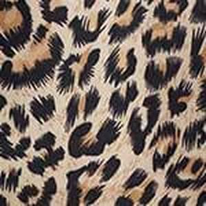 Red by Kiss Silky Satin Edge Laying Scarf HQ10